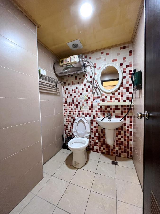 Fengchia Fun House Apartment Taichung Exterior foto